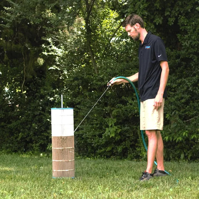 Cleaning a filter while standing upright with the Cyclone